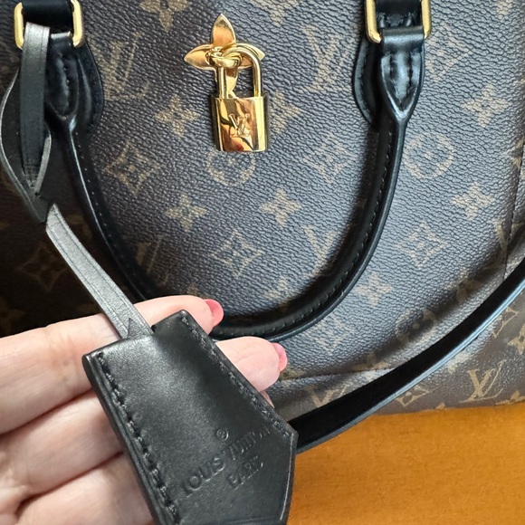 Louis Vuitton Flower Tote Monogram 2WAY Bag - Picture 3 of 9